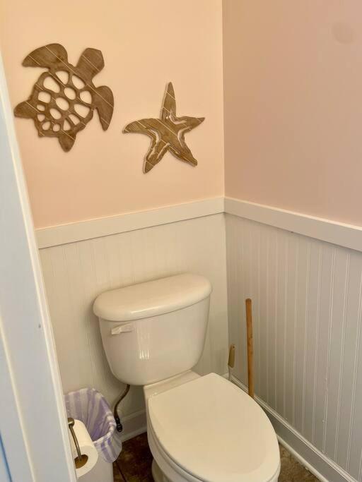 3 Bedroom Condo, Ocean Views & Short Walk To Beach! Oak Island Kültér fotó